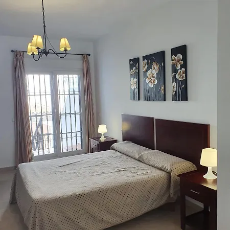 Tess Apartamento Ananda Lauro Golf *
