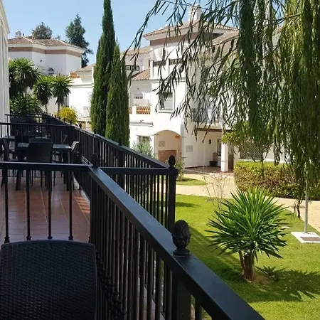 Tess Apartamento Ananda Lauro Golf Apartment