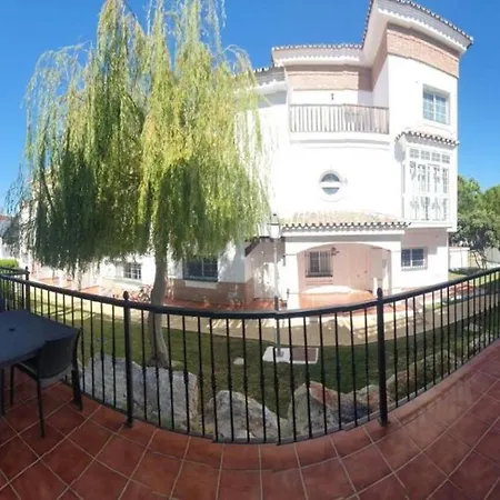 Tess Apartamento Ananda Lauro Golf Apartment